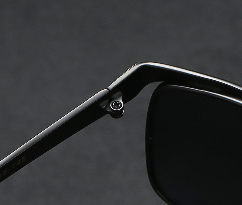 Lunettes de soleil Audi A7