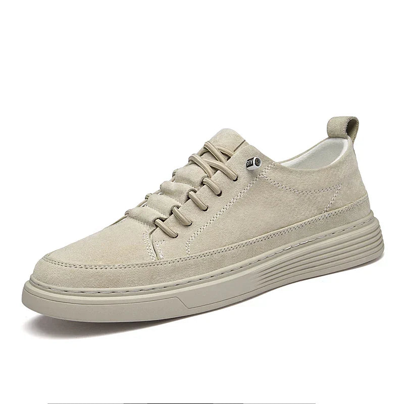 Chaussures en cuir suédé