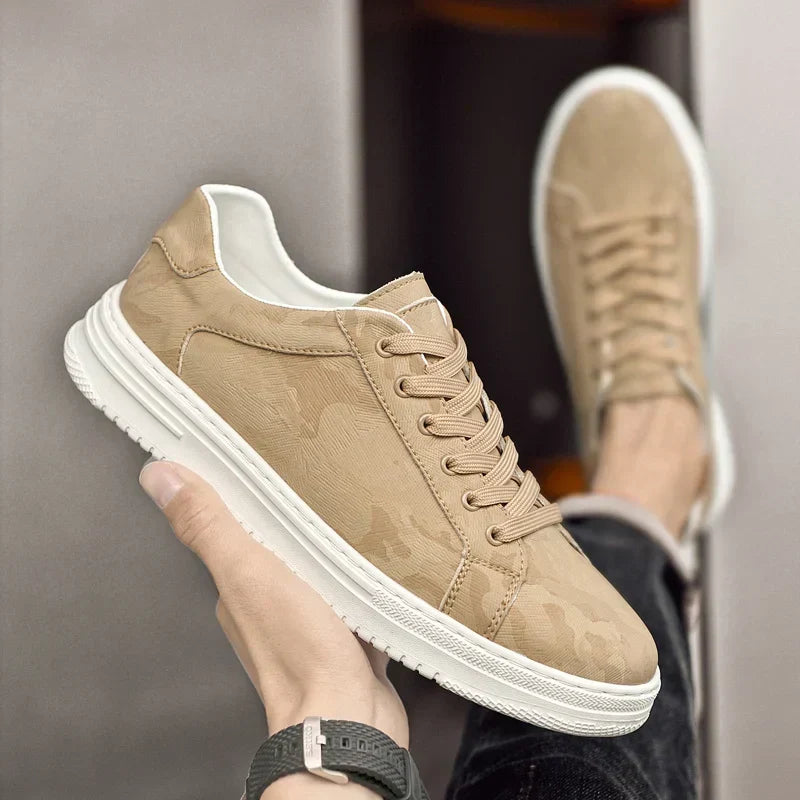 Baskets George en cuir véritable