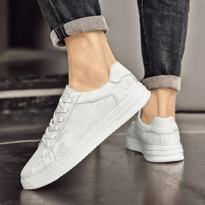 Baskets George en cuir véritable