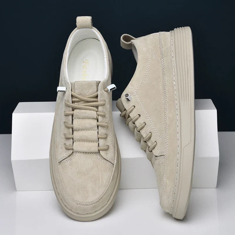 Chaussures en cuir suédé