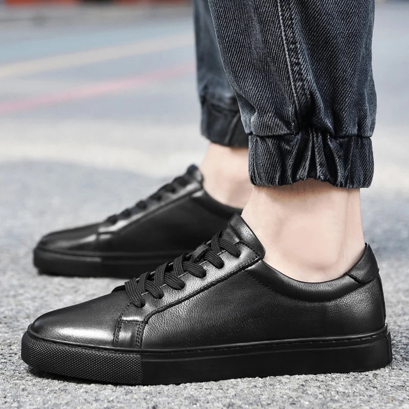 Klassischer Schuh aus echtem Leder